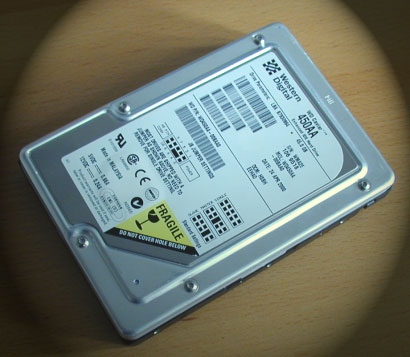 西部數(shù)據(jù)新款WD450AA硬盤評(píng)測(cè)-DOIT-數(shù)據(jù)產(chǎn)業(yè)媒體與服務(wù)平臺(tái)