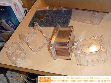 Intel：533MHz前端總線Xeon處理器在日本面市-DOIT-數(shù)據(jù)產(chǎn)業(yè)媒體與服務(wù)平臺