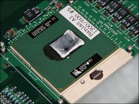 Intel：新一代移動(dòng)處理器Banias將在1月1日推出-DOIT-數(shù)據(jù)產(chǎn)業(yè)媒體與服務(wù)平臺