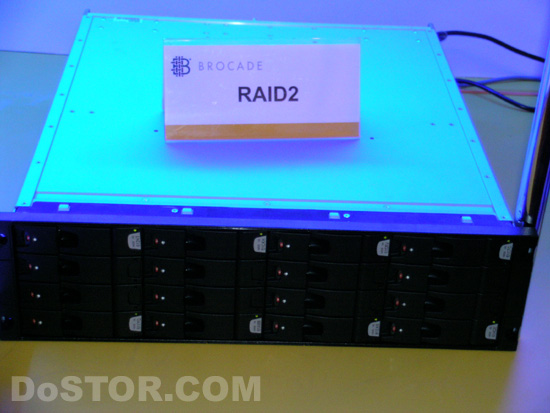 Brocade現(xiàn)場(chǎng)演示其RAID2系統(tǒng)-DOIT-數(shù)據(jù)產(chǎn)業(yè)媒體與服務(wù)平臺(tái)