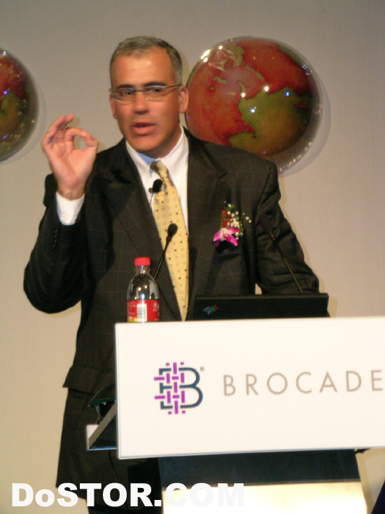 Brocade CEO韋克思作主題演講-DOIT-數(shù)據(jù)產(chǎn)業(yè)媒體與服務(wù)平臺(tái)