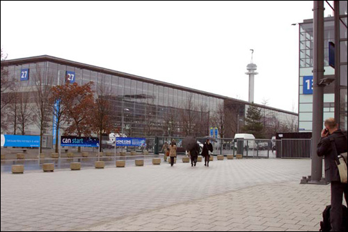 CeBIT 2003:拉開帷幕 今年將有80萬人涌向漢諾威 -DOIT-數(shù)據(jù)產(chǎn)業(yè)媒體與服務平臺