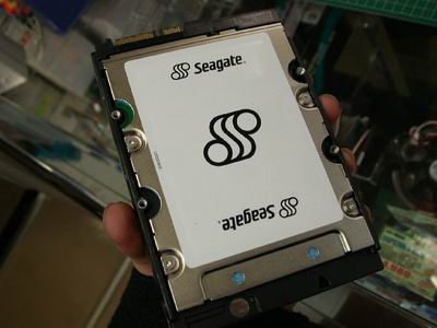希捷:串行ATA接口的80GB酷魚(yú)V硬盤現(xiàn)身日本秋野原-DOIT-數(shù)據(jù)產(chǎn)業(yè)媒體與服務(wù)平臺(tái)
